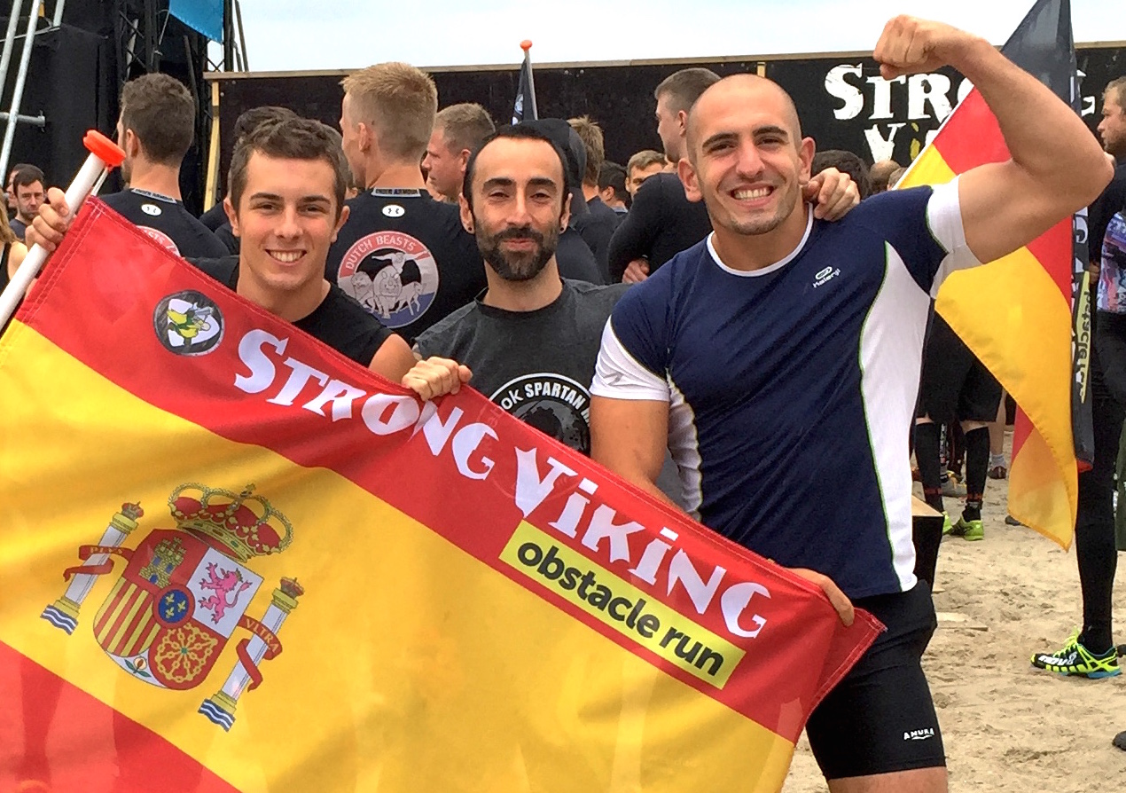 Javier Salas (@jsalastrainer) y su equipo en la Strong Viking